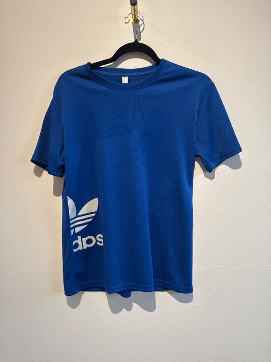 Bla adidas bolur
