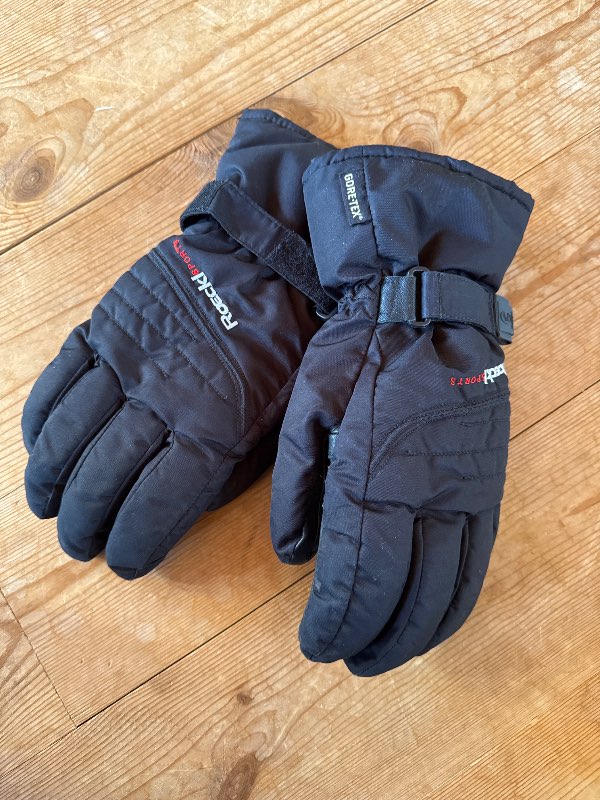 Winter gloves