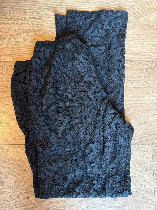 Blúndu buxur