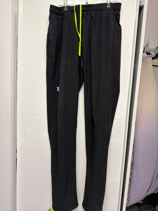Buksur svart under armour