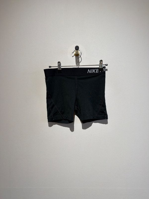 Nike pro stuttbuxur