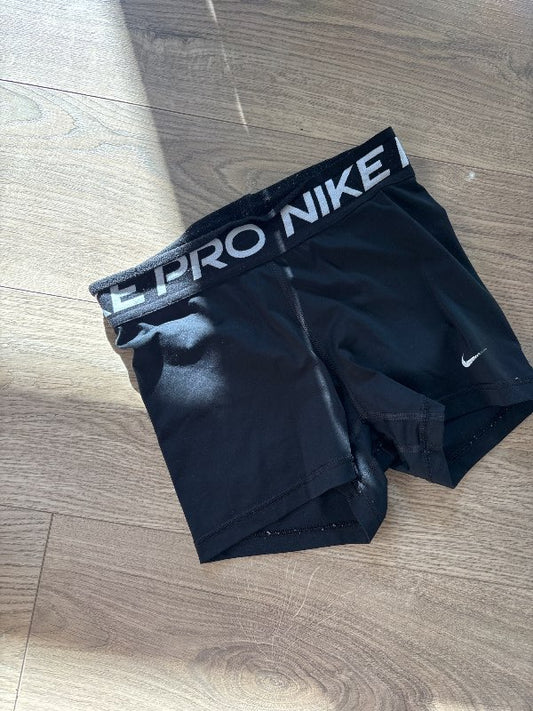 Nike pro