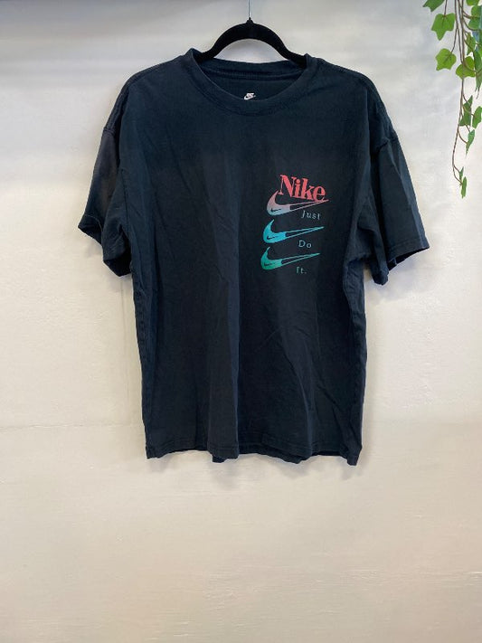 Nike bolur