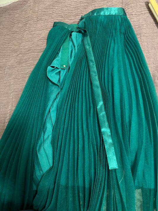 H&amp;M skirt new