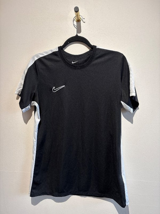 Nike bolur