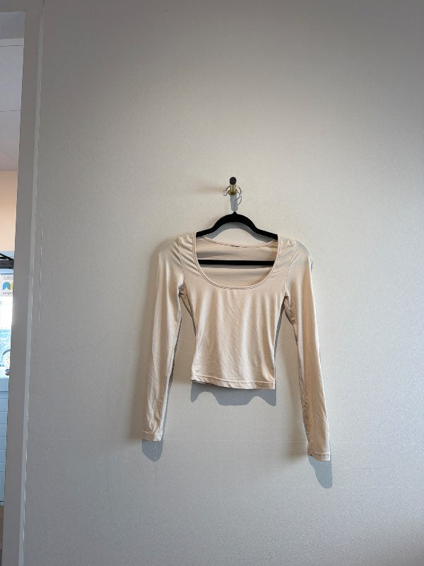 Peach bolur með U neck