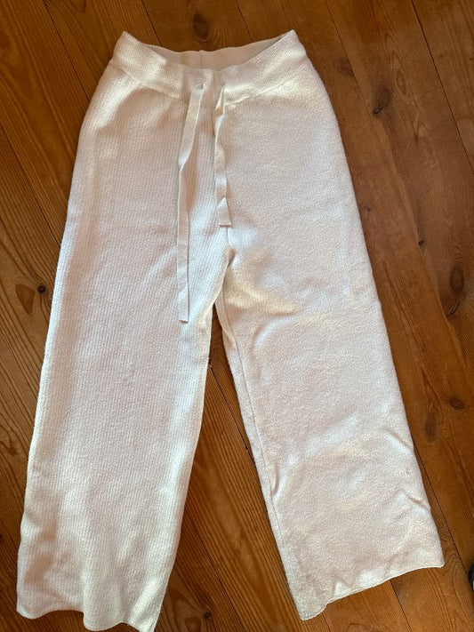 White cozy pants