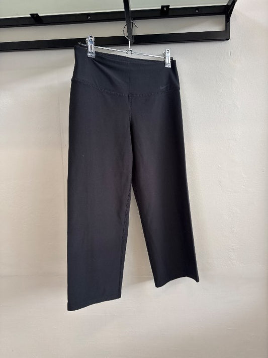 Nike leggings jorts svartar