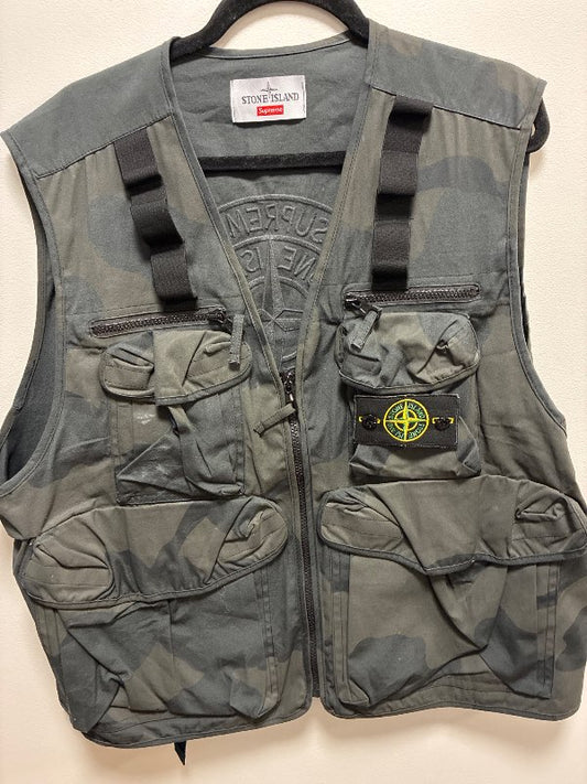 Supreme x stone island vesti