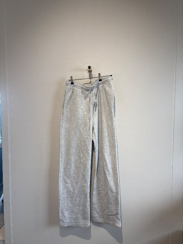 gráar joggingsbuxur