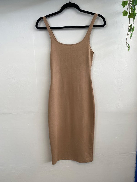 Zara brúnn kjóll