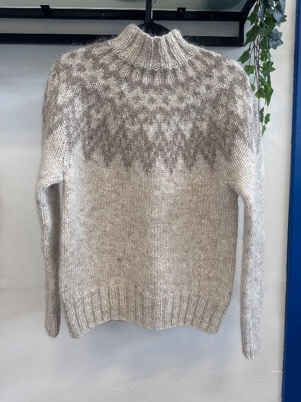 NEW Lopapeysa brown & beige