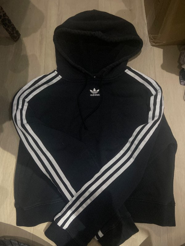Adidas hettupeysa