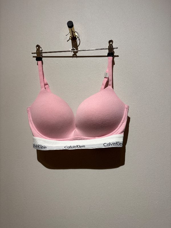 CK brjóstahaldari (ónotaður)