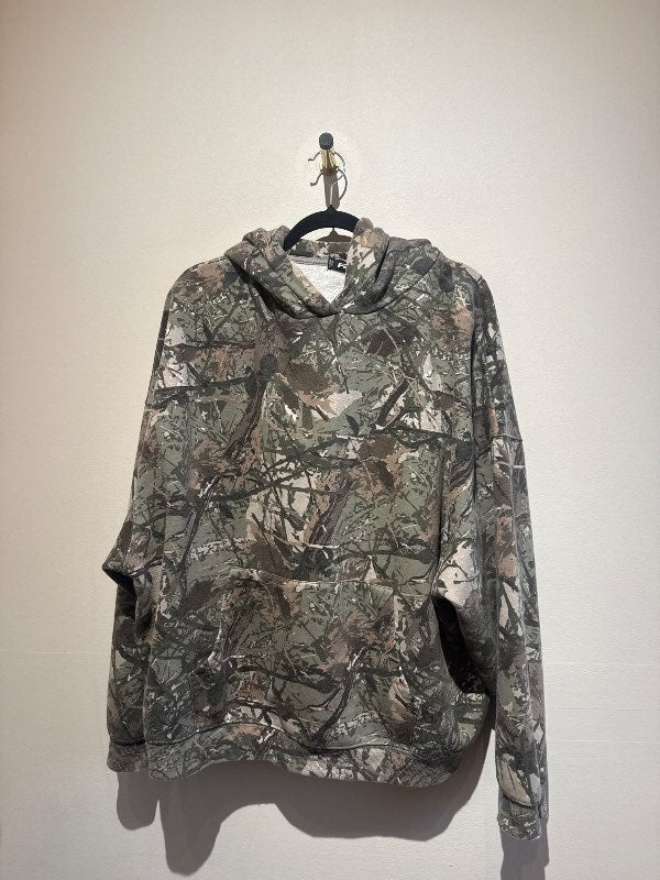 camo hettupeysa