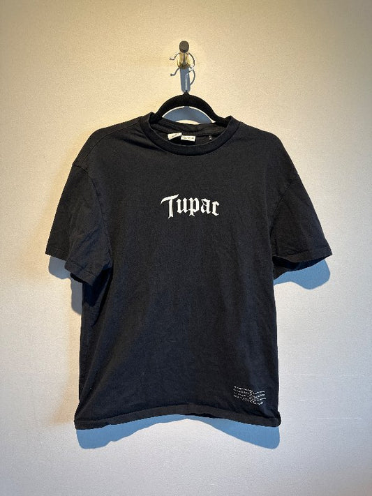 Tupac shirt