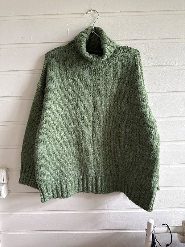 Græn design by si peysa