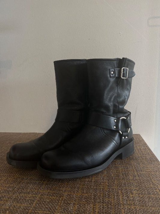 Phenumb boots