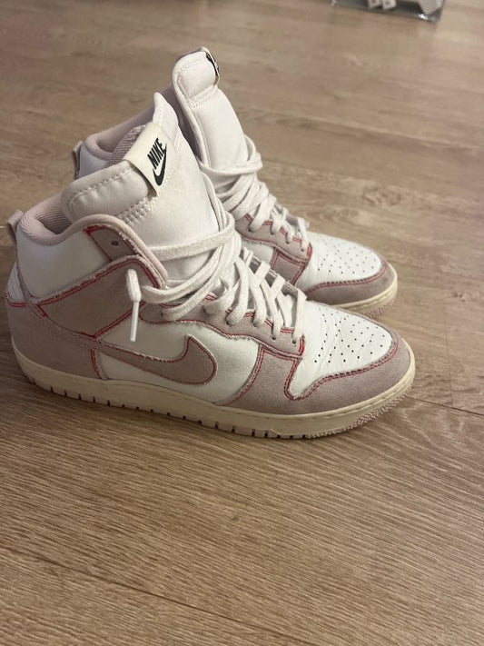 Nike bleikir skór