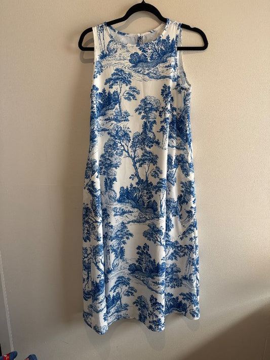 Blue details dress