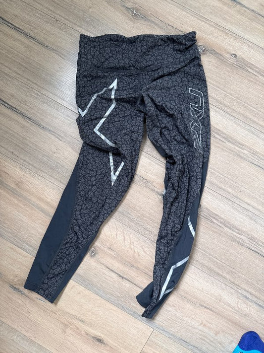 2XU compression leggings