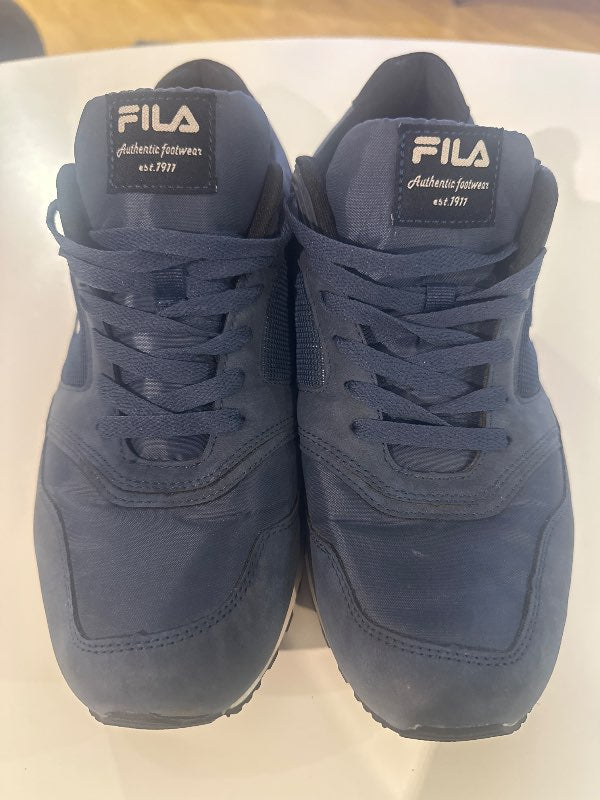 Skor Fila