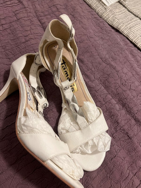 Tamaris heels