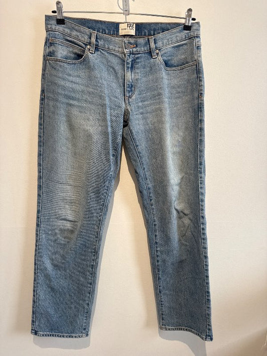 A brand low rise gallabuxur