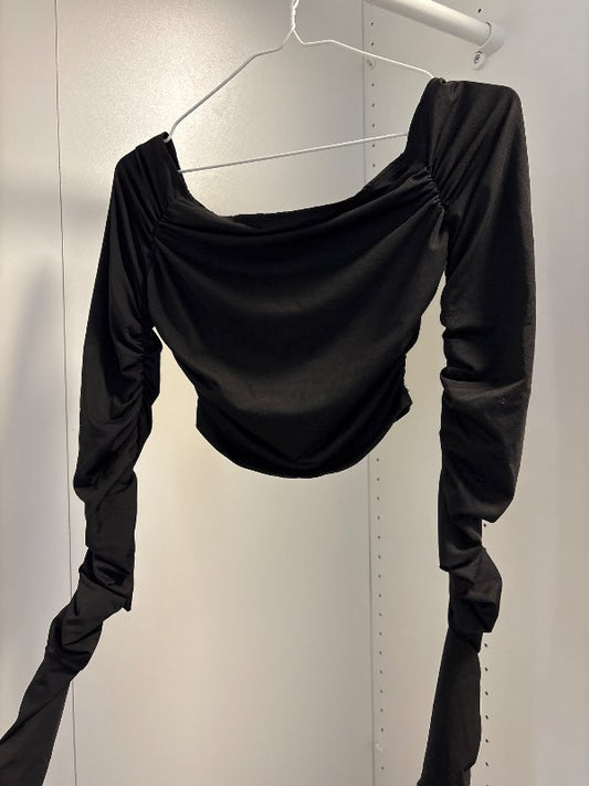 Svartur off shoulder bolur