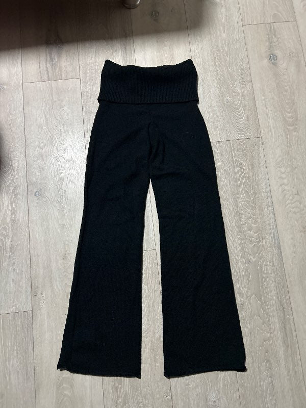 ginatricot flared svartar