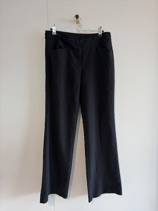 svartar flared suit pants