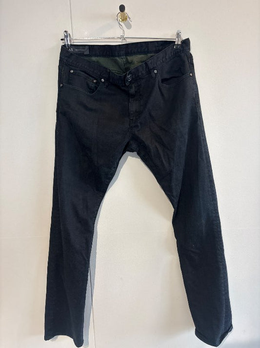 Armani gallabuxur svartar
