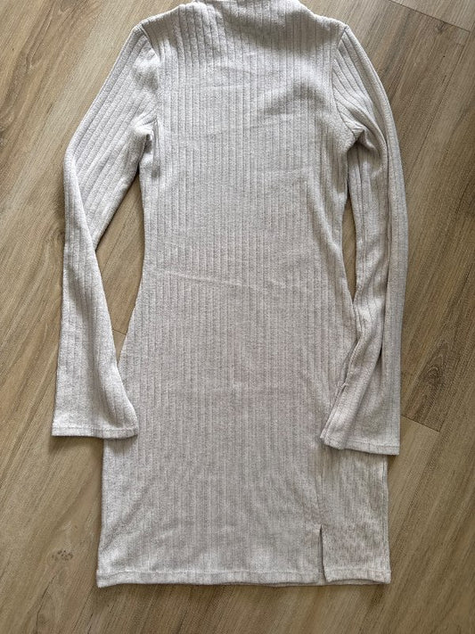 Long sleeve dress