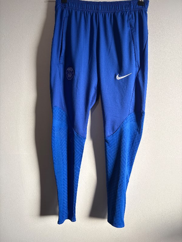 nike paris buxur