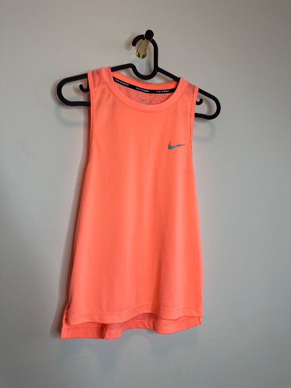 Nike toppur orange