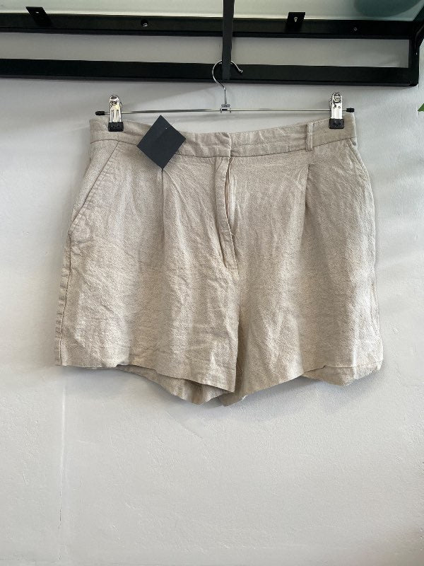 Beige stuttbuxur