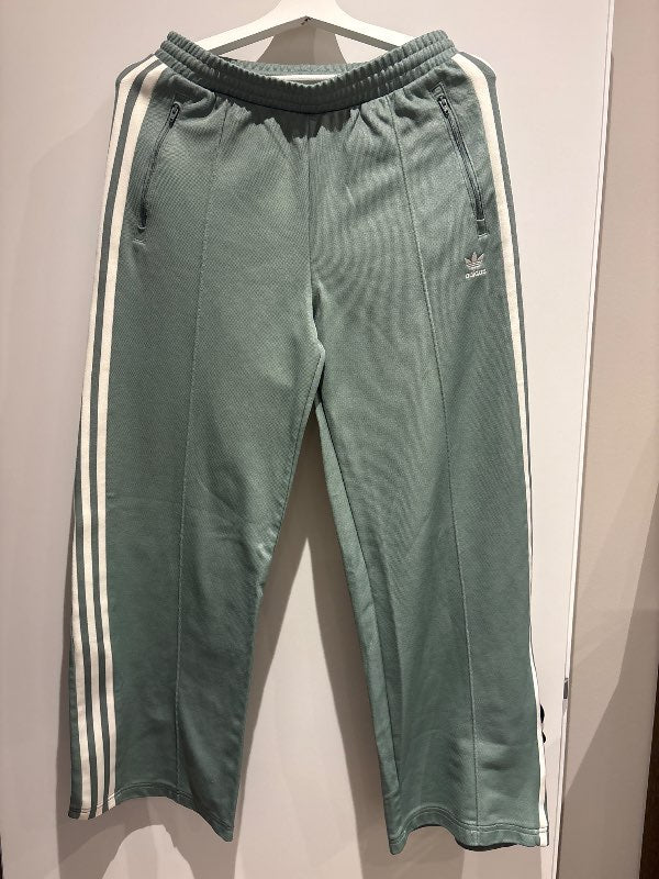 Adidas kaki green pants