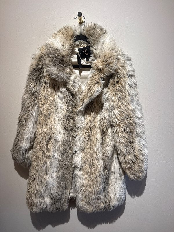 Faux Loðkápa