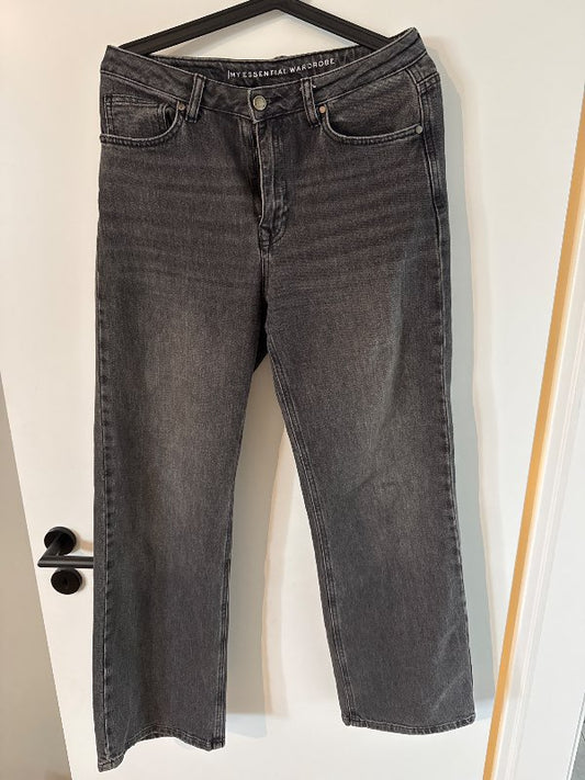 My essential wardrobe gallabuxur