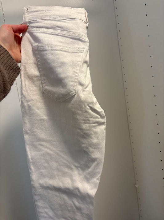 Hvítar gallabuxur