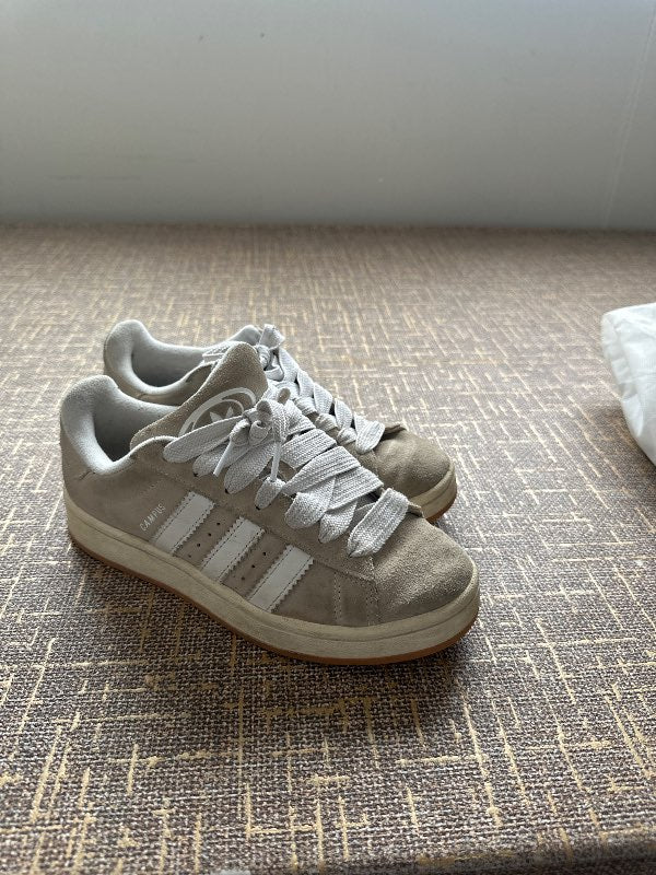 Adidas campus