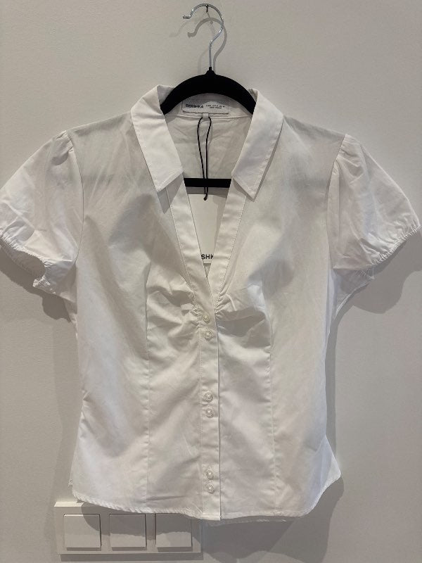 bershka skyrta
