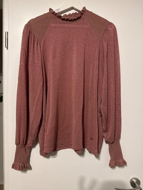 Mos Mosh shirt