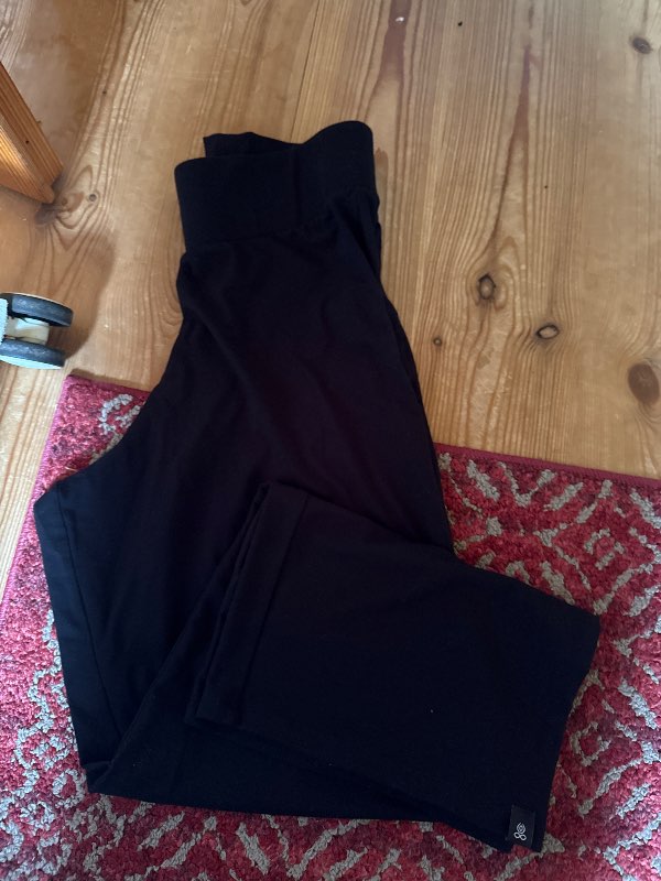 Yoga searcher pants black