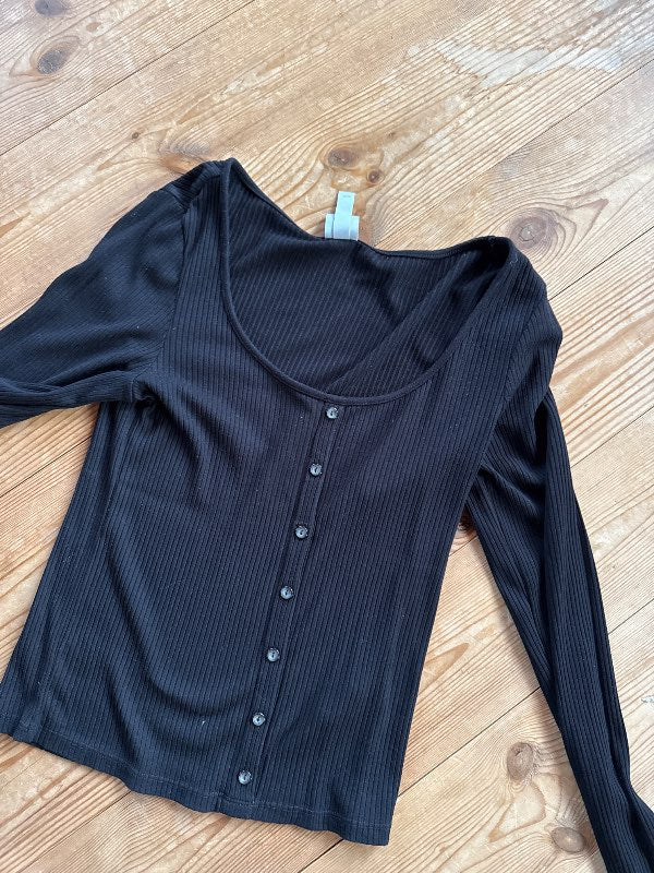 Black longsleeve