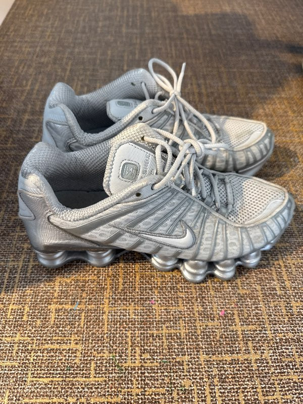 Nike shox