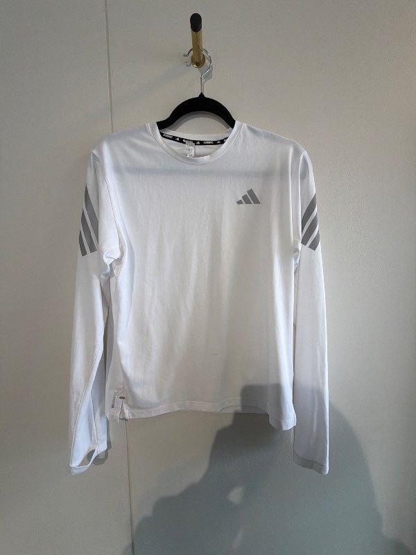 Adidas peysa