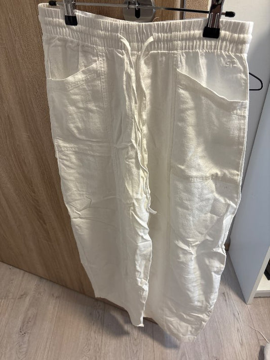 Hvítar buxur