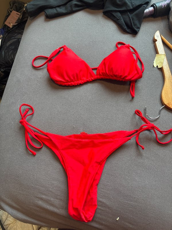 rautt bikini