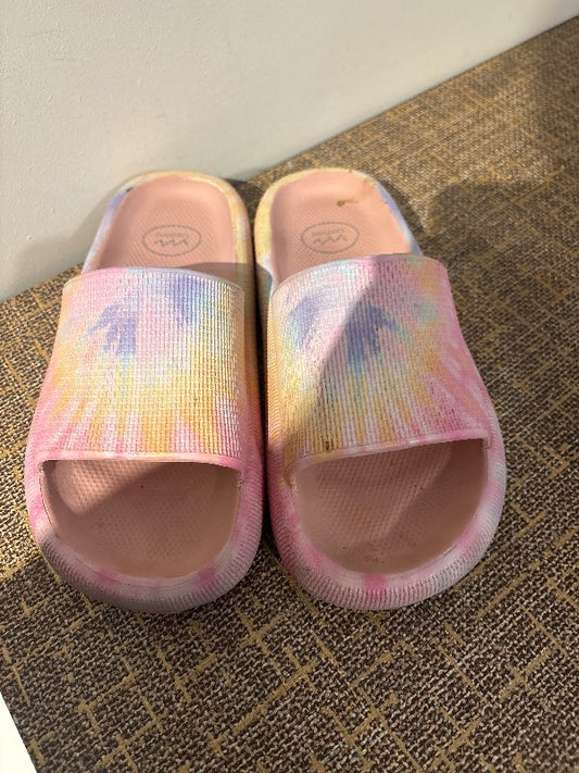 Röndóttir inniskór